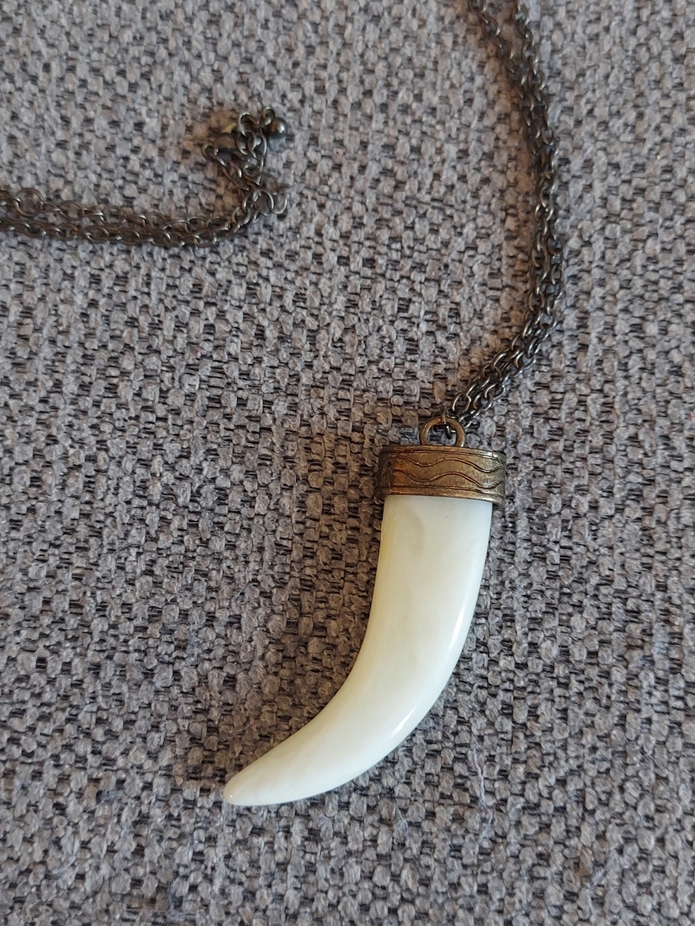 White Faux Ivory Horn Pendant Necklace - Unbranded